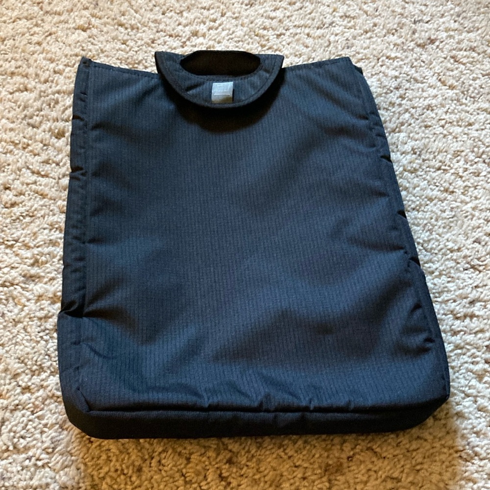 Black Padded Computer Laptop Travel Sleeve with Handles is New Without Tags NWOT